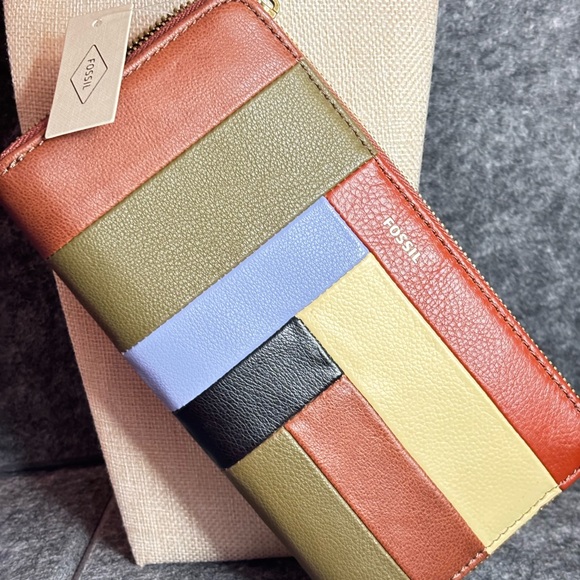 Fossil Jori Zip wristlet NWT - Picture 2 of 8